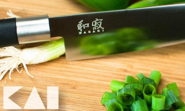 Coltello da Cucina Kai 15 cm 6715C Wasabi Black - immagine 3
