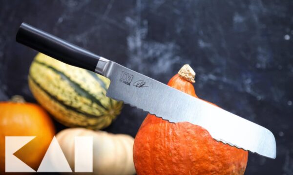 Coltello da pane Kai 23 cm TMK-0705 Tim Mälzer Kamagata - immagine 4