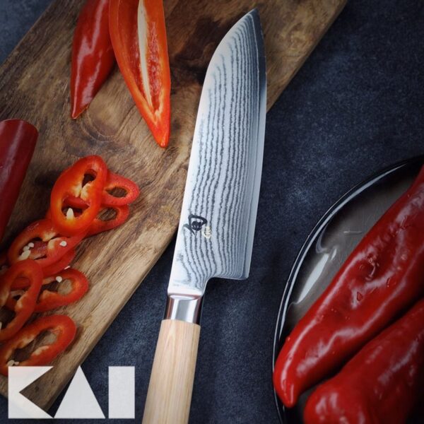 Coltello Santoku Kai DM-0702W Shun Classic White - immagine 5