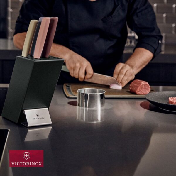 Ceppo con sei coltelli Victorinox 6.7186.66 Swiss Modern - immagine 5