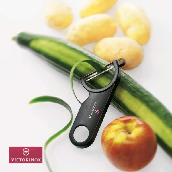 Pelapatate curvo con rimozione macchie Victorinox 7.6073.3 - immagine 2