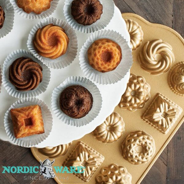 Stampo Bundt Charms Nordic Ware NW 85677 - immagine 2