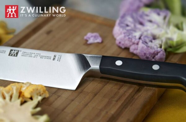 Coltello Zwilling Pro da Cuoco 20 cm 38401-201 - immagine 4