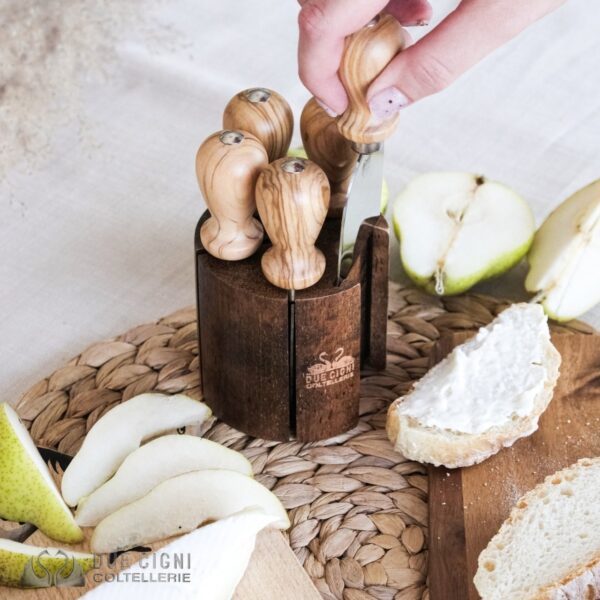 Set mini ceppo Due Cigni in olivo con 5 coltelli da formaggio 2C 300 - immagine 3