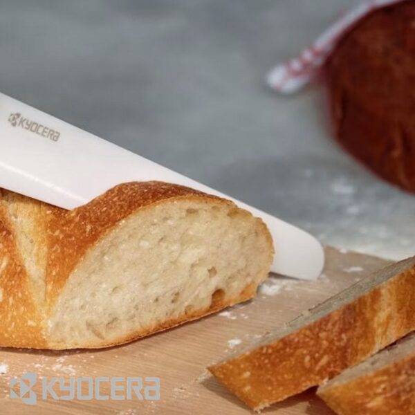 Coltello ceramica Kyocera Chowa da Pane microzigrinato 18 cm TK181WHBK - immagine 4
