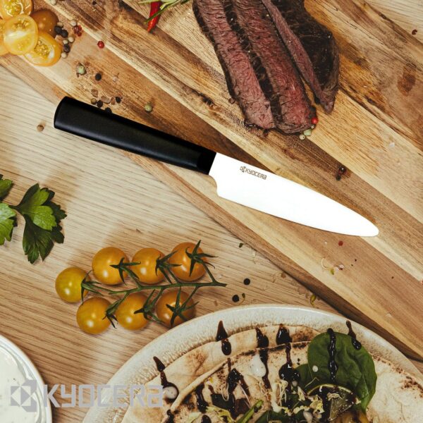 Coltello ceramica Kyocera Chowa per pomodori microzigrinato 12,5 cm TK125WHBK - immagine 3