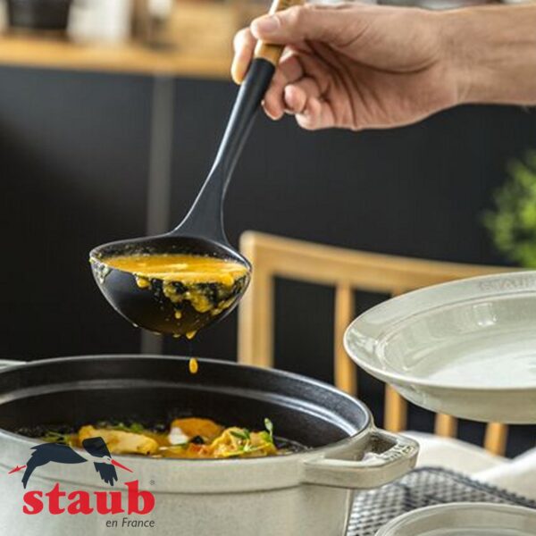 Mestolo in silicone Staub da 31 cm 40503-104-0 - immagine 5