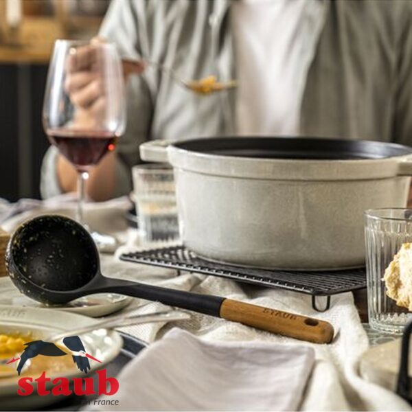 Mestolo in silicone Staub da 31 cm 40503-104-0 - immagine 6
