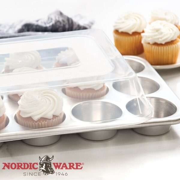 Stampo per 12 muffin con coperchio Nordic Ware NW 45593 - immagine 6
