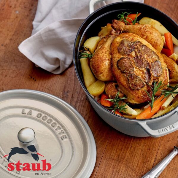 Cocotte ovale Staub in ghisa 33 cm 40509-33 - immagine 10