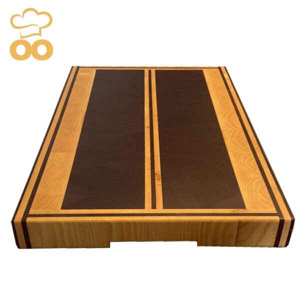 Tagliere artigianale in legno di Padouk e Frassino TA018